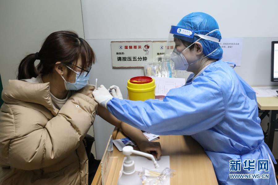 Mais de 80 milhões de doses de vacinas contra COVID-19 são administradas em toda China