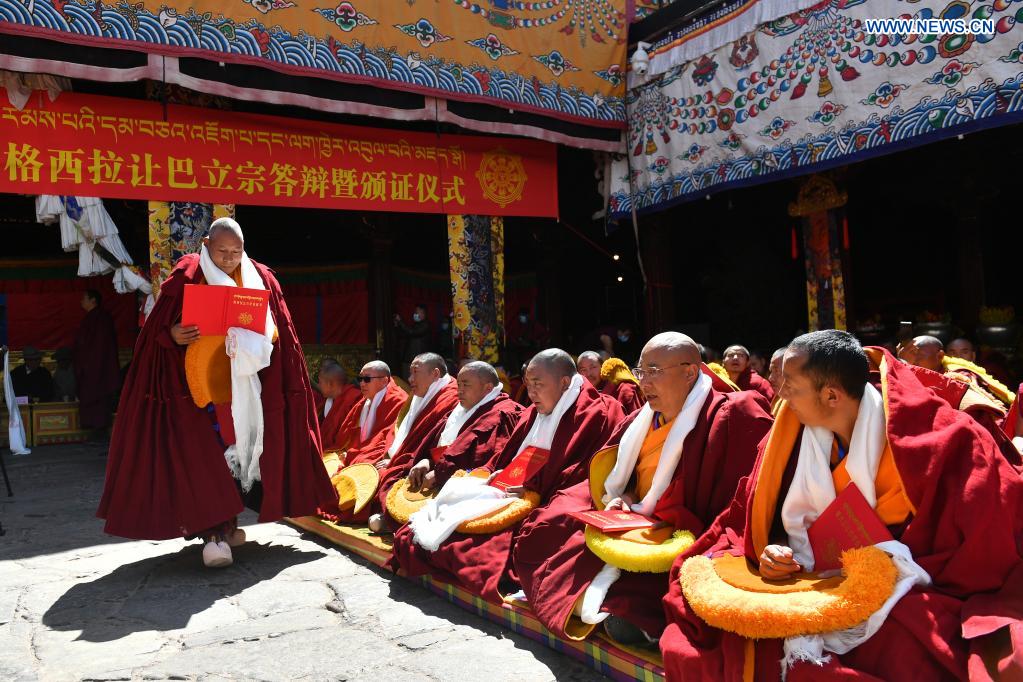 Lhasa realiza cerimônia de entrega do diploma de Geshe Lharampa no Templo Jokhang 