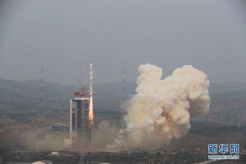 China lança novo satélite para pesquisa do ambiente espacial