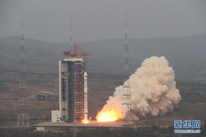 China lança novo satélite para pesquisa do ambiente espacial