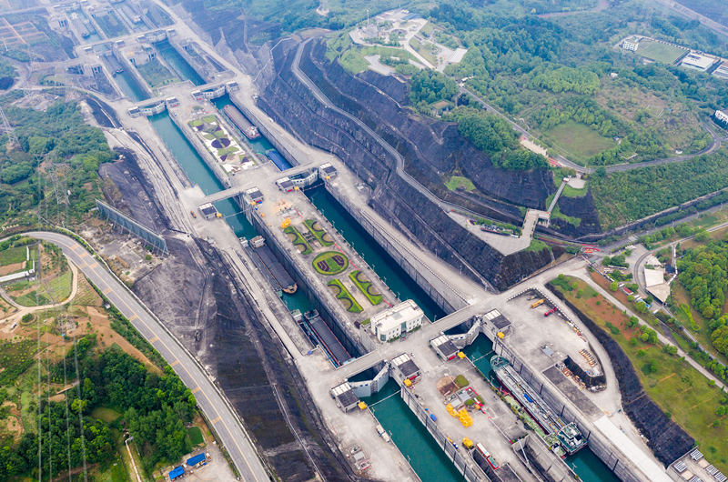 Hubei: Três Gargantas retoma tráfego após manutenção