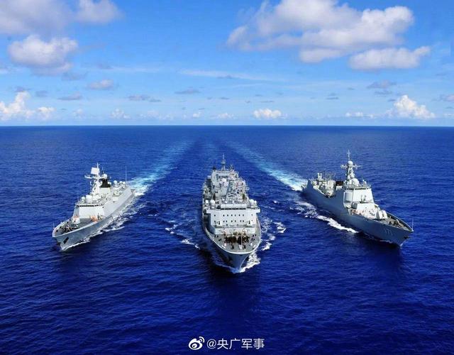 China celebra 72º aniversário do estabelecimento da Marinha