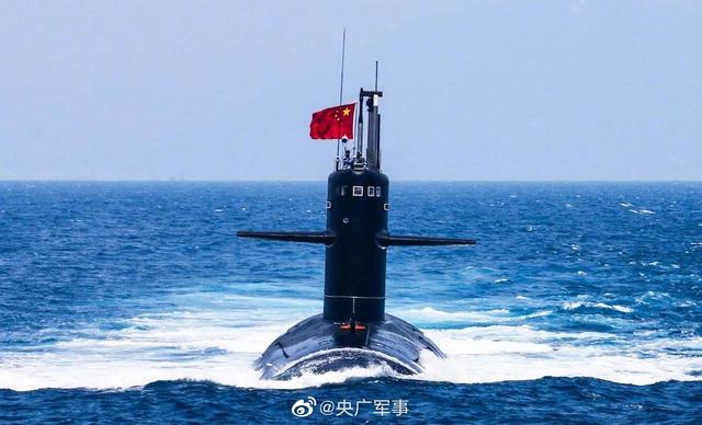 China celebra 72º aniversário do estabelecimento da Marinha