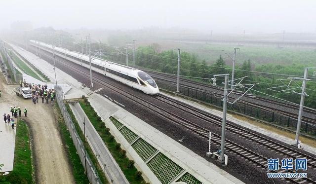 China atualiza ferrovia de alta velocidade no leste para mega projeto de desvio de água