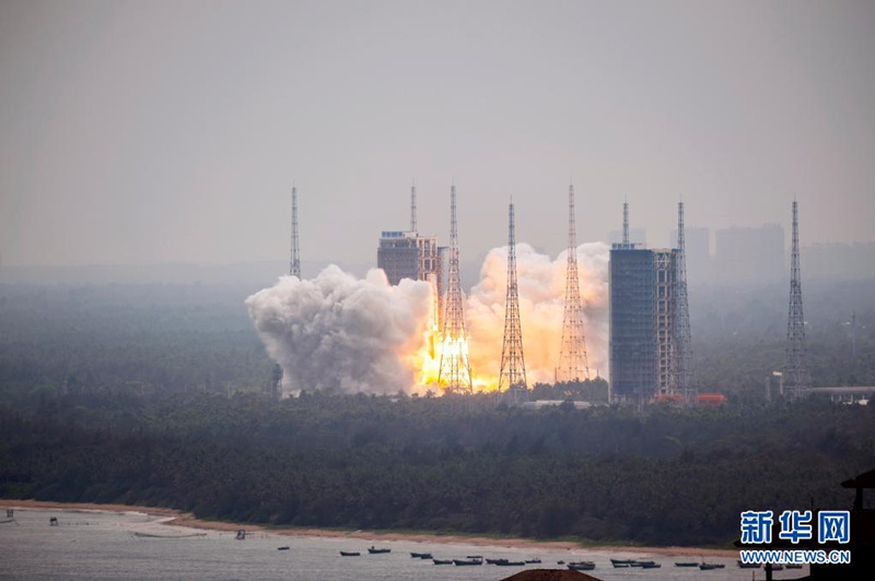 China lança módulo central da estação espacial Tianhe