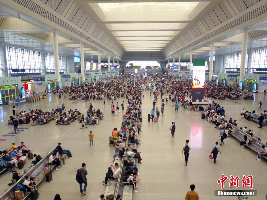 China despacha 17,2  milhões de passageiros no último dia do feriado do Dia do Trabalhador