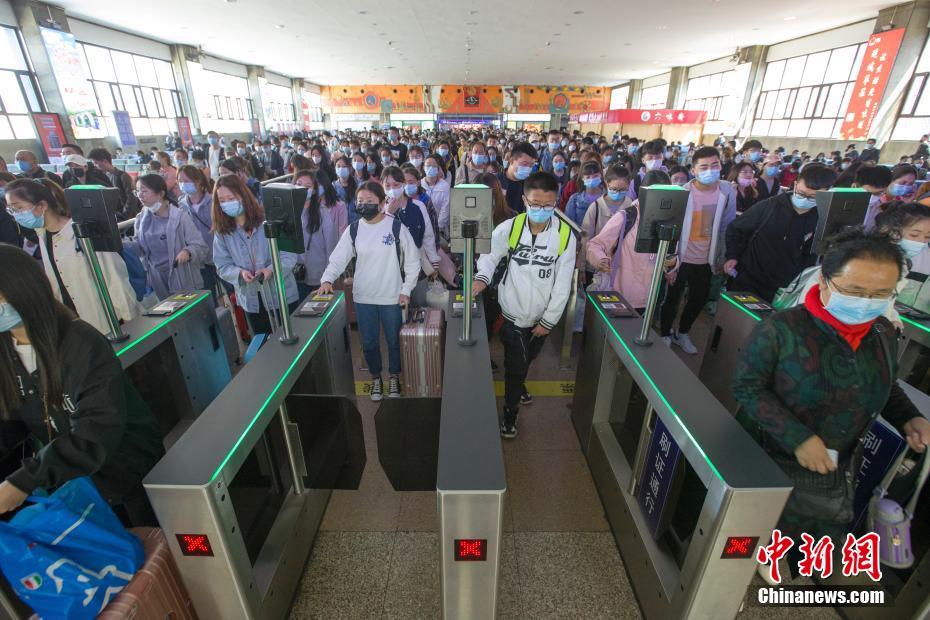 China despacha 17,2  milhões de passageiros no último dia do feriado do Dia do Trabalhador