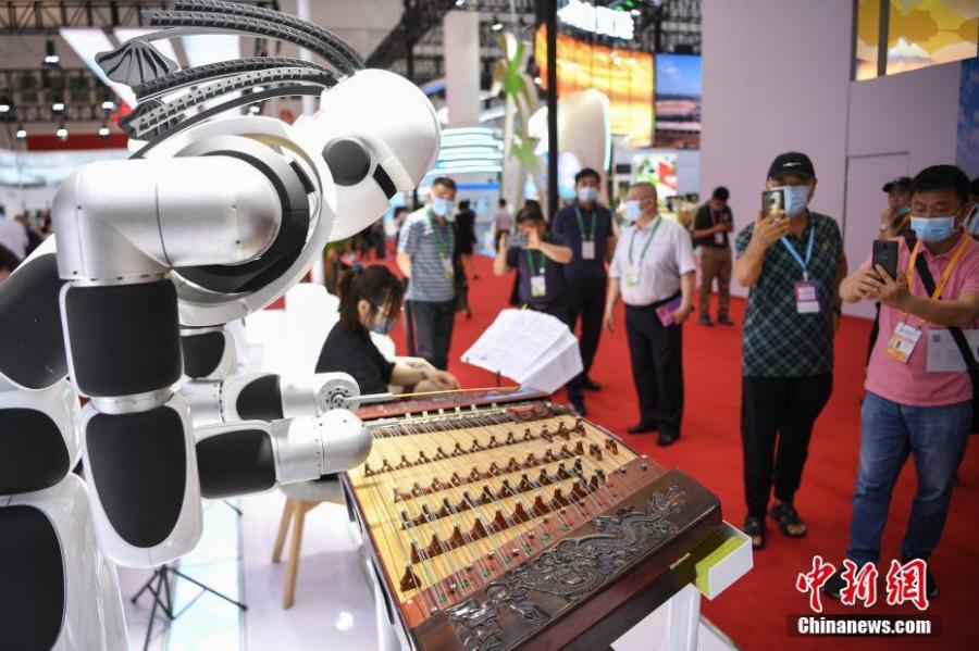 Destaques da primeira Exposição Internacional de Produtos de Consumo da China