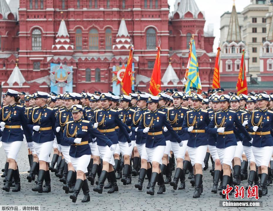 Rússia realiza desfile militar em comemoração do 76º aniversário da vitória da Grande Guerra Patriótica