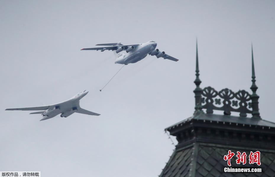 Rússia realiza desfile militar em comemoração do 76º aniversário da vitória da Grande Guerra Patriótica