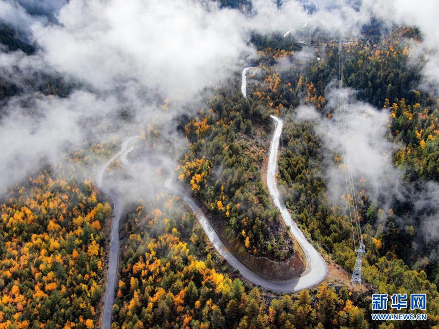 Rodovia através do cânion mais profundo do mundo é concluída no Tibete