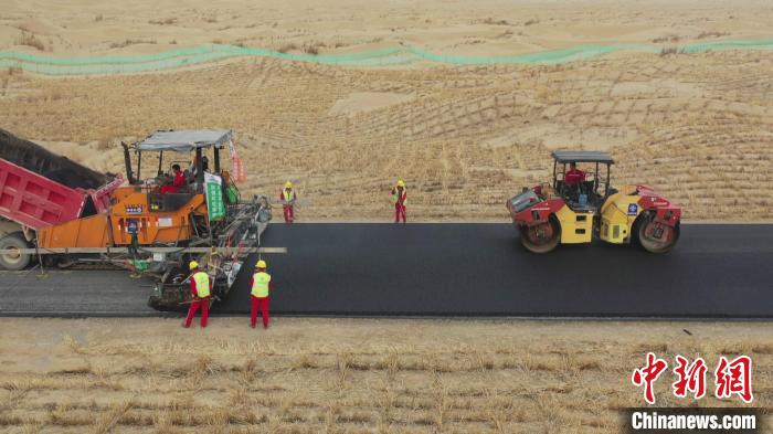 China: Rodovia Yuli-Qiemo será aberta ao tráfego em maio no próximo ano   