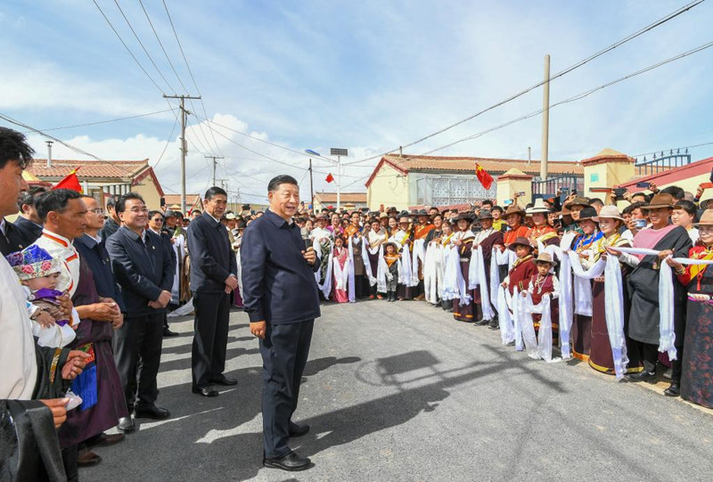 Xi inspeciona distrito de Gangcha em Qinghai