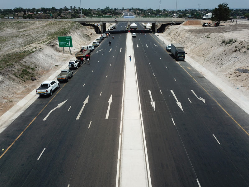 Moçambique: concluído projeto de reconstrução e ampliação da rodovia N6 