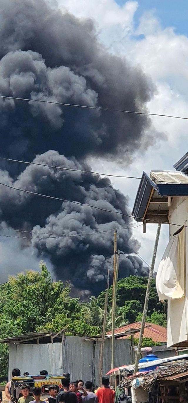 Número de mortos sobe para 45 na queda do avião militar das Filipinas