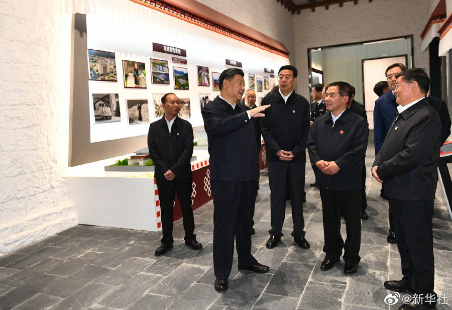 Xi visita Nyingchi no Tibete