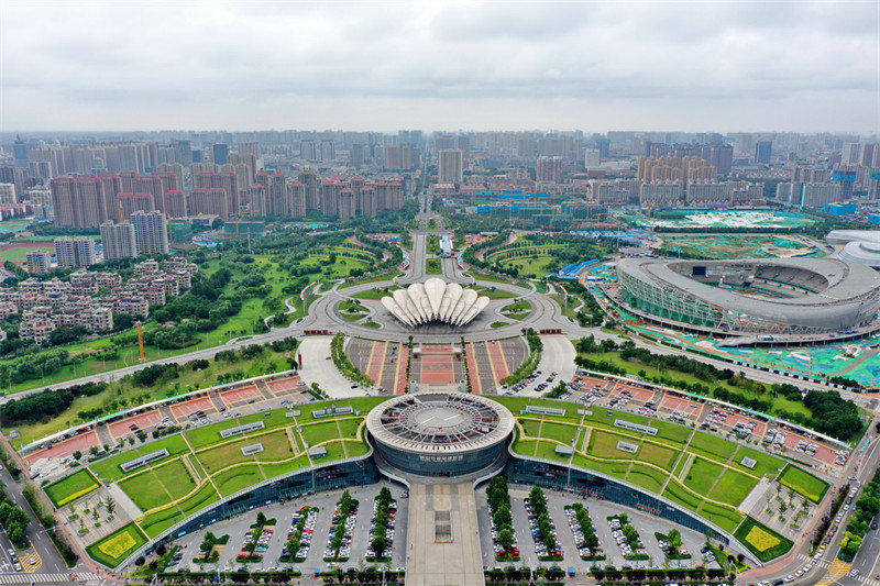 Tangshan reconstruída 45 anos após terramoto devastador