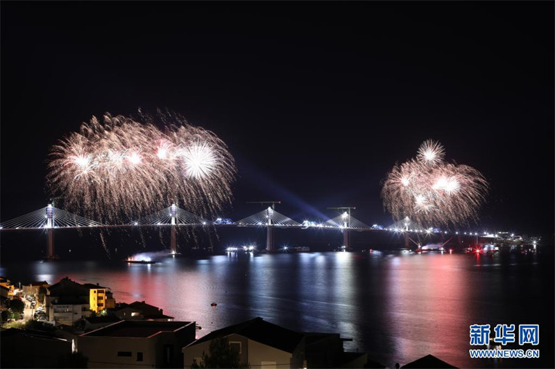 Ponte transfronteiriça de Pelješac construída por empresa chinesa é selada na Croácia 