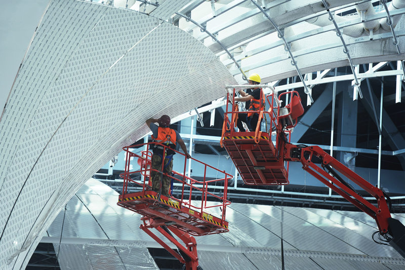 Operários aceleram a construção de Terminal 4 do Aeroporto Internacional Xiaoshan de Hangzhou 