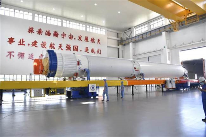 Foguete chinês para missão Tianzhou-3 chegou ao local de lançamento