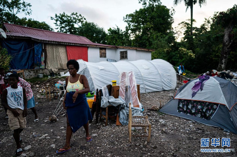 Número de mortos do terramoto no Haiti sobe para mais de 1900