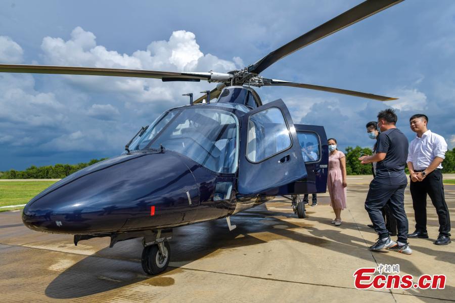 Primeiro helicóptero importado com tarifa zero chega ao FTP de Hainan