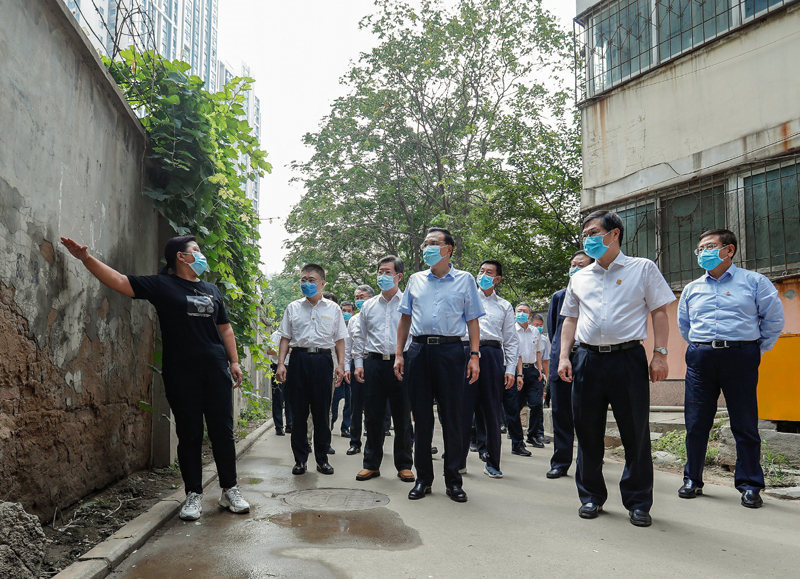 Premiê chinês enfatiza reconstrução pós-desastre em Henan