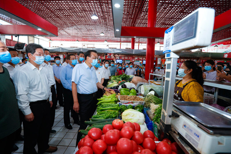 Premiê chinês enfatiza reconstrução pós-desastre em Henan