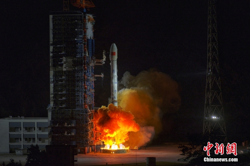 China envia novo satélite experimental de comunicação com sucesso