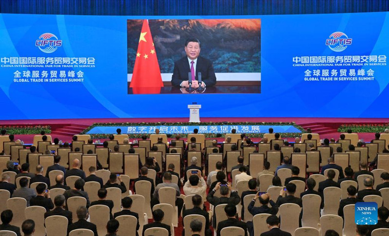 Xi faz discurso na Feira Internacional de Comércio de Serviços da China