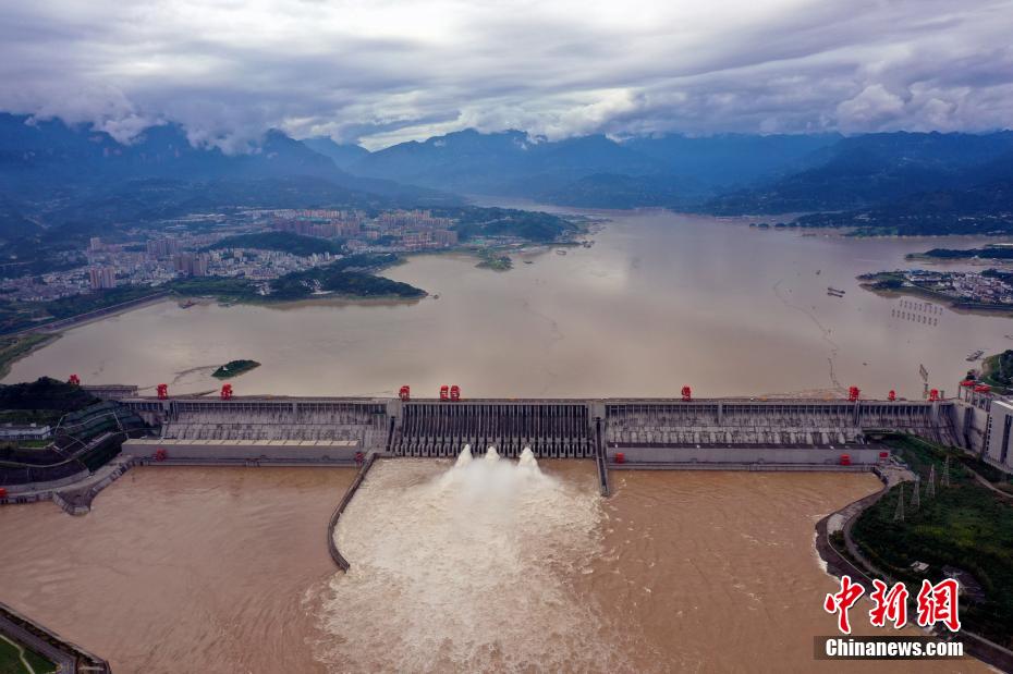 China: reservatório das Três Gargantas aumenta fluxo de descarga 