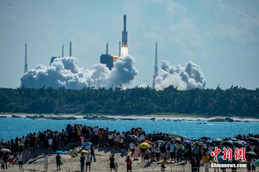 Cargueiro espacial da China acopla com módulo central da estação espacial