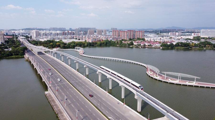 Wuhu lança primeiro monotrilho não tripulado da China