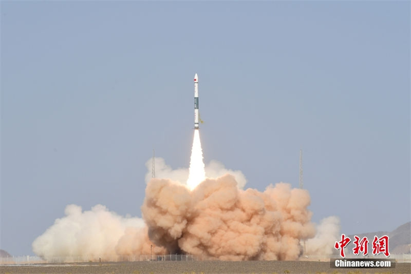 China lança novo satélite com sucesso