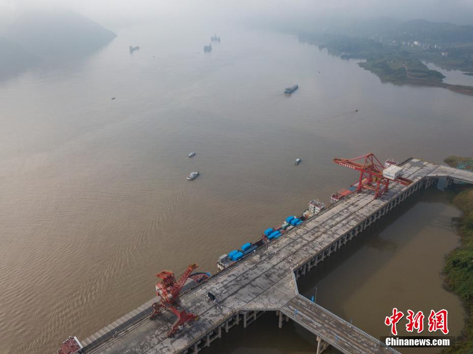 Chongqing: primeiro terminal de 10.000 toneladas é oficialmente aberto