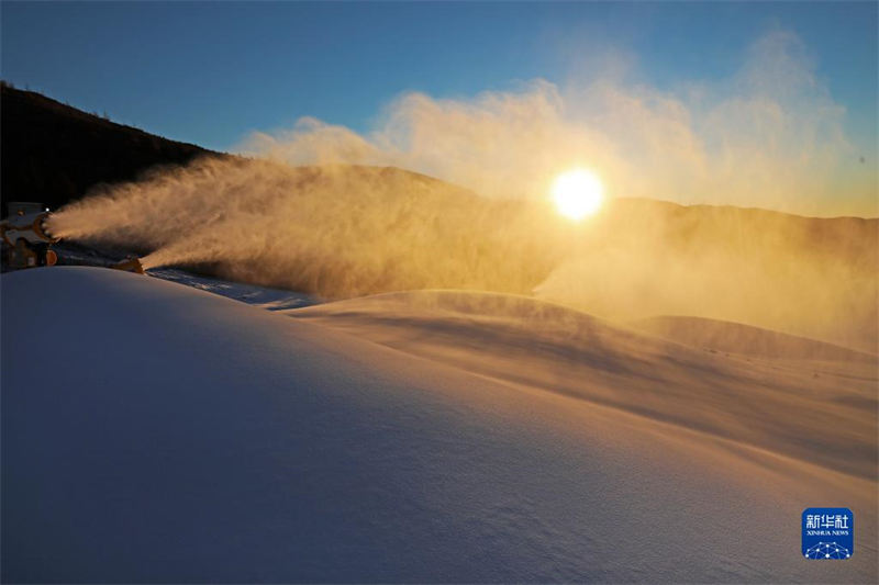 Beijing 2022: locais de competição em Chongli se ocupam com produção de neve  