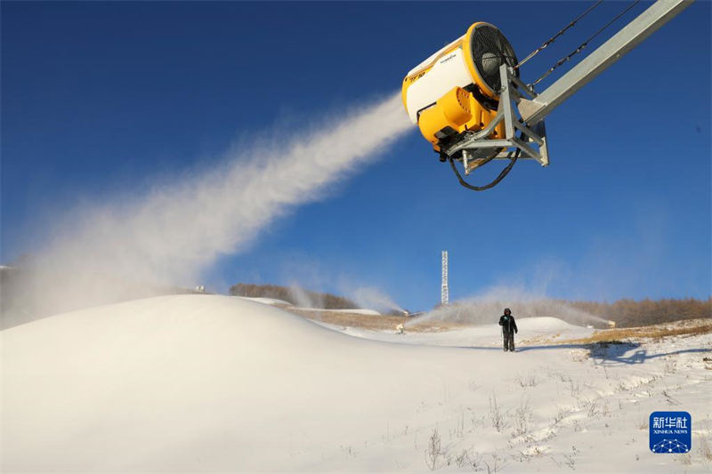 Beijing 2022: locais de competição em Chongli se ocupam com produção de neve  