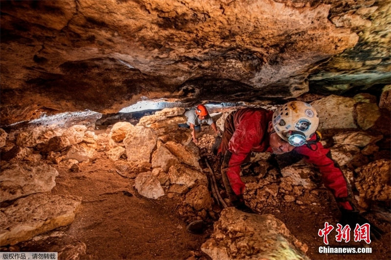 México: canoa de mais de 1.000 anos de idade é encontrada em caverna 