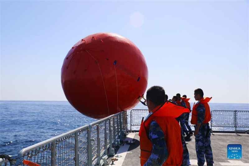 Frota da marinha chinesa retorna de missões de escolta no Golfo de Aden