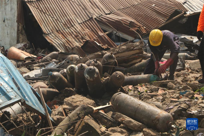 Nigéria: explosão de gás causa cinco mortos em Lagos