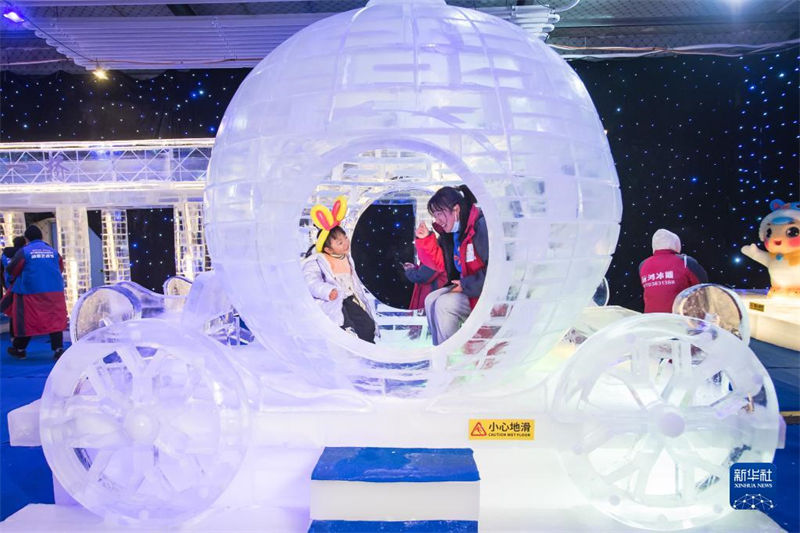 8º Festival Nacional do Gelo e da Neve é inaugurdo em Wuhan