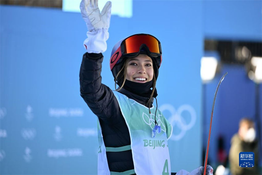 Beijing 2022: Gu Ailing conquista medalha de ouro histórica no salto de esqui livre feminino