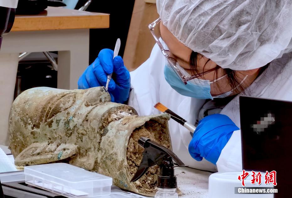 Sichuan:“máscara de bronze” de Sanxingdui está oficialmente à disposição do público