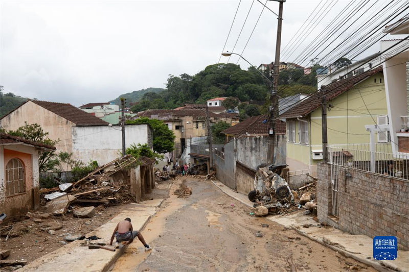 Brasil: número de mortes por chuvas fortes no Rio de Janeiro sobe para 78