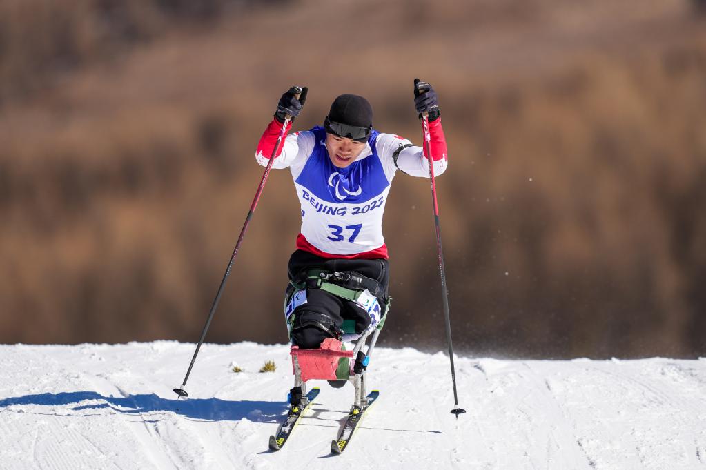 Liu Zixu conquista primeira medalha de ouro da China no biatlo nos Jogos Paralímpicos de Beijing 2022