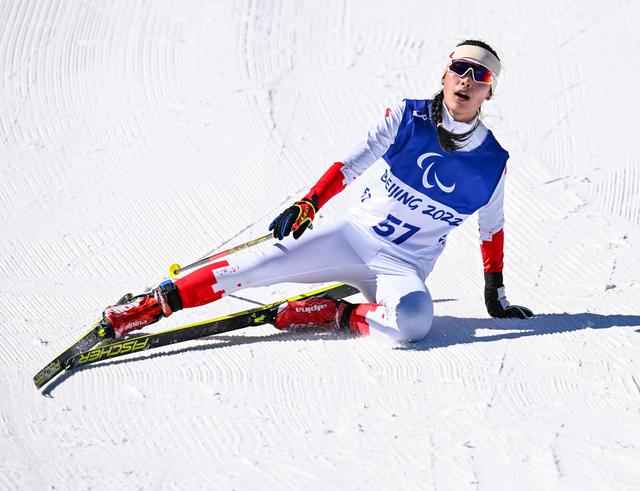 Chinesa Guo Yujie ganha ouro no revezamento de pé feminino do biatlo dos Jogos Paralímpicos de Beijing 2022