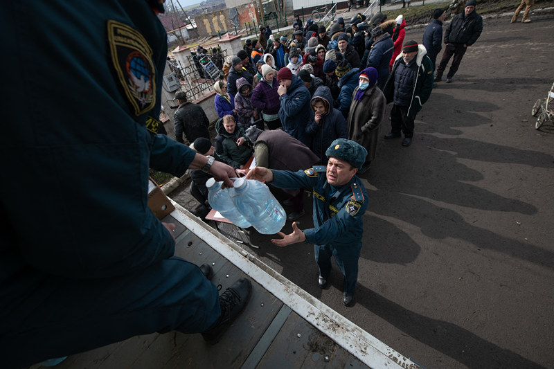 Rússia envia ajuda humanitária à região de Donbas