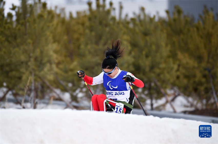 Yang conquista segunda medalha de ouro no sprint sentado cross-country, 10ª da China nos Jogos Paralímpicos de Beijing