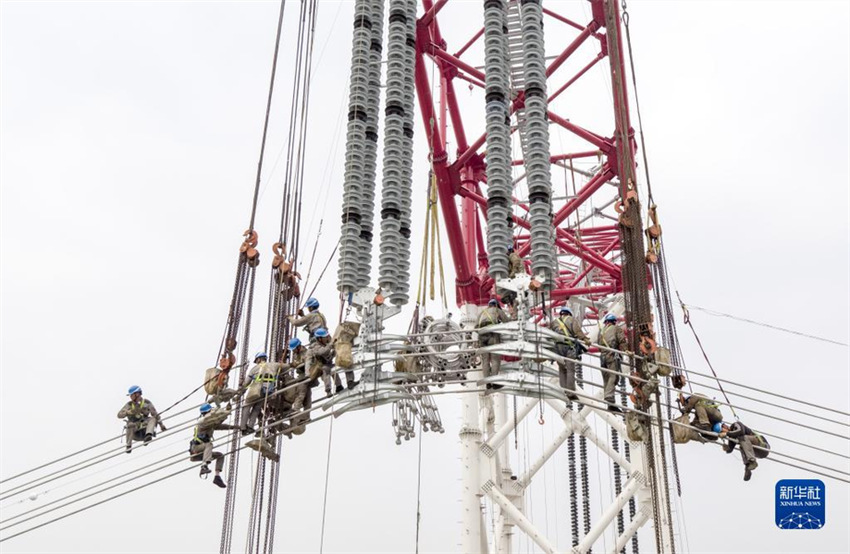 China: projeto de transmissão de energia de UHV Baihetan-Jiangsu termina conexão