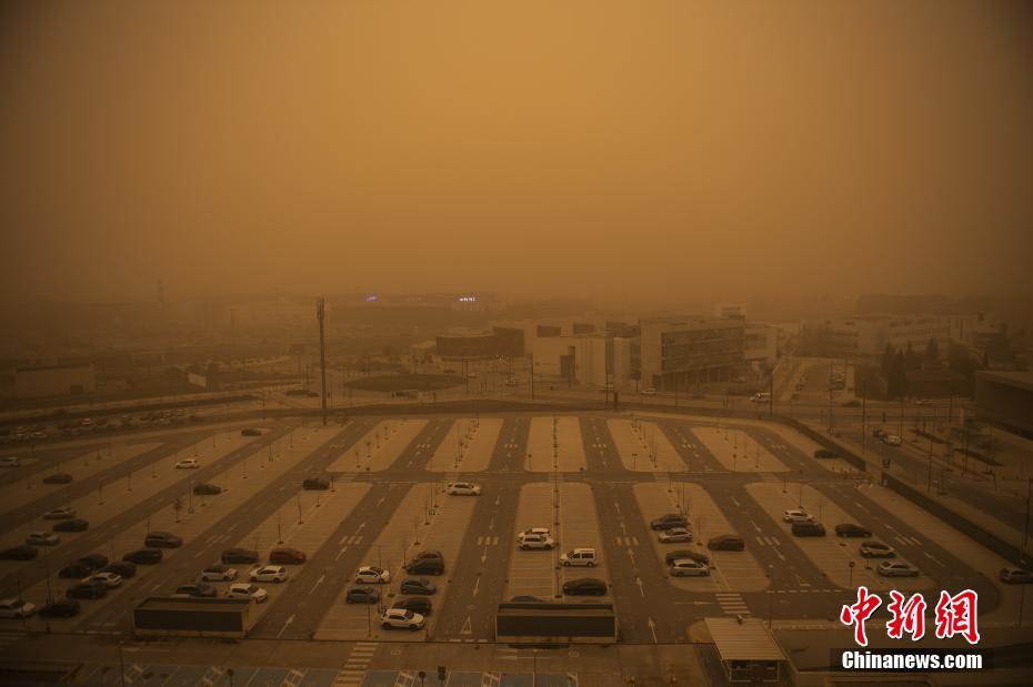 Tempestade de areia afeta qualidade do ar em vários países europeus